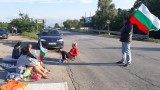 Oсмо денонощие продължава блокадата при сливенското село Крушаре