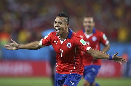 Бившата на Алексис Санчес бременна от него 