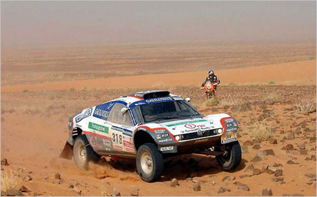 Българските екипажи са последни на рали „Дакар"