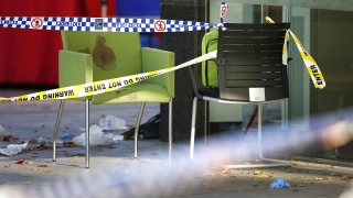 Полицията в Австралия рани луд с касапски нож и минувачи