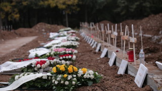 Гръцките здравни власти обявиха 1383 нови случая на коронавирус за