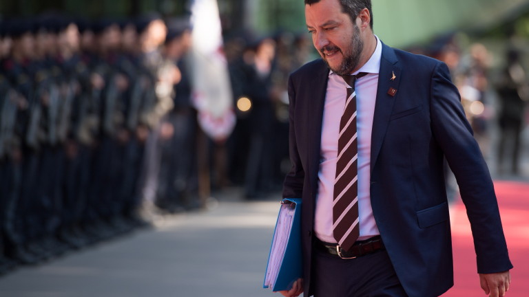 Салвини недолюбва еврото, но Италия няма да го изоставя