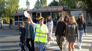 Тийнейджъри дежурят с полицаи в Добрич