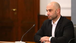 Големият проблем е че в рамките на година и половина