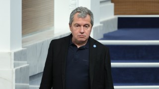 Илияна Йотова избра да подкрепи коалицията на шарлатаните Това заяви