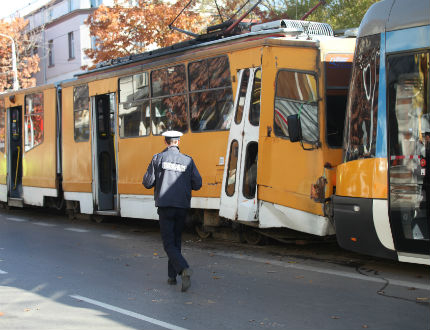 Уволниха ватманката, блъснала трамваите в София
