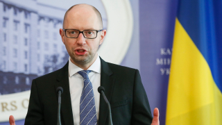 Изкуствено се предизвиква криза в страната, убеден украинският премиер