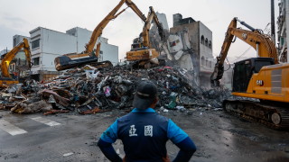 До 12 нарасна броят на жертвите след земетресението в Тайван