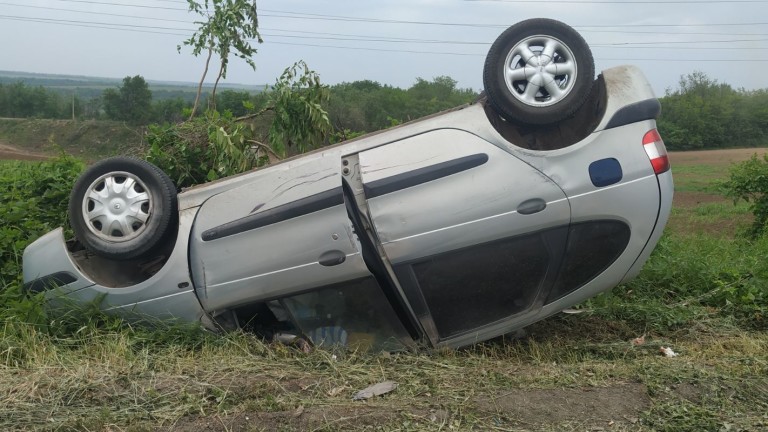 Двама души са пострадали при тежка катастрофа в Шуменско, съобщи
