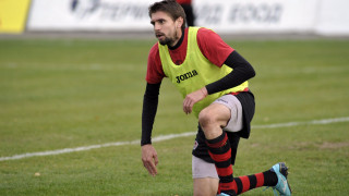 Защитникът на Локомотив София Александър Бранеков ще пропусне остатъка от