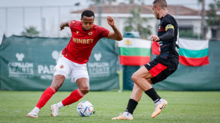 Нападателят на ЦСКА Майкъл Естрада вече няма как да премине