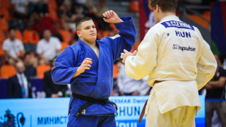 Никола Марков и Александра Ценова записаха победа и загуба в