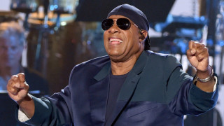 След близо 60 години съвместна работа Стиви Уондър е напуснал звукозаписната