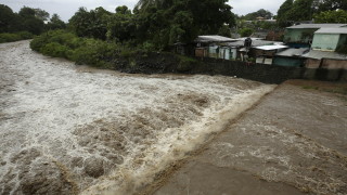 Най-малко 28 души загинаха от урагана Джулия в Централна Америка