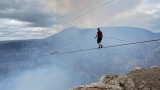 Ник Валенда - акробатът, който ходи по въже над активен вулкан