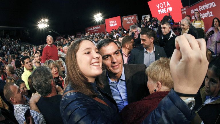 Социалистите в Испания водят, но губят мандати