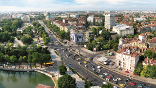 Какви щяха да бъдат заплатите в България, ако я нямаше София?