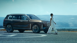 Така изглежда големият кросоувър BMW X7