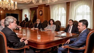 Сътрудничеството и помощта за членство в НАТО обсъдиха Банов и Заев