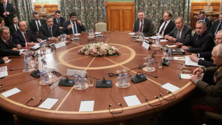 Руски и турски военни експерти следвайки резултатите от преговорите в