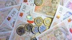 Търсенето на банкноти по света удари 20-годишно дъно