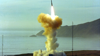 САЩ изпитват междуконтинентална балистична ракета