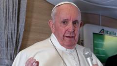 Папа Франциск: В Украйна не се води "военна операция", а смъртоносна война