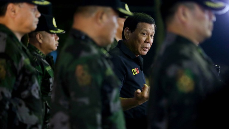 Върховният съд на Филипините потвърди военното положение