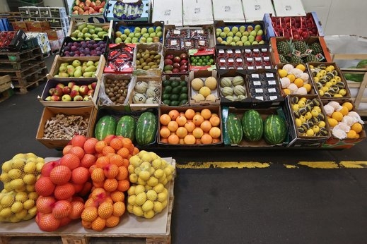 Държавата не може да спре вълната от вносни плодове и зеленчуци