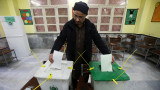  Пакистан затвори границите и спря мобилните връзки поради изборите 