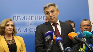 ДПС няма да пречи на „порочната сватба“ между ГЕРБ и ПП/ДБ