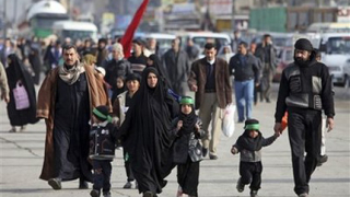Жена се взриви сред хиляди шиити