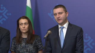 Горанов: Има воля и пари държавата да участва в сделката за ЧЕЗ