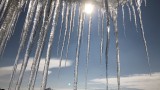 Ледена висулка рани жена в София