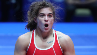 Световната вицешампионка по борба Тайбе Юсеин е спортист на месец