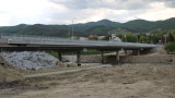  Новият мост край Симитли получи Акт-16 