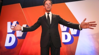 В Холандия вече преговарят за сформиране на коалиция