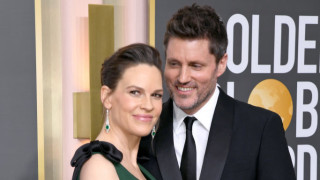 Хилари Суонк и Филип Шнайдер сключиха брак на частна церемония