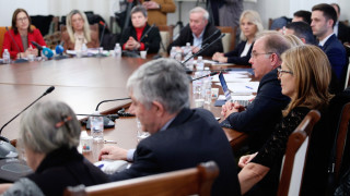 Депутатите от Комисията по конституционни въпроси в Народното събрание не