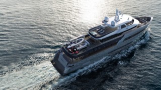 Американският производител на яхти Bering Yachts започна строителството на първия