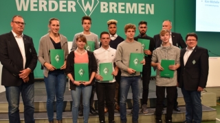 Признание - наградиха български талант заедно с национал от Арсенал