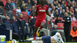 Младежкият национал на Англия Тами Ейбрахам ще продължи да играе