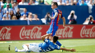 Саутхамптън иска да привлече в състава си нападателя Пако Алкасер