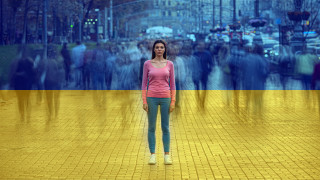 Млади и образовани европейци с професионален опит които могат веднага