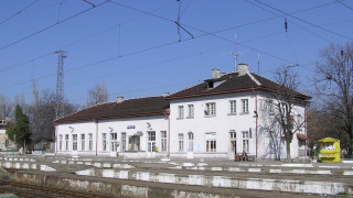 Двама министри на транспорта Георги Тодоров и министърът на