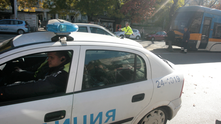 Издирват извършител на двойно убийство в София