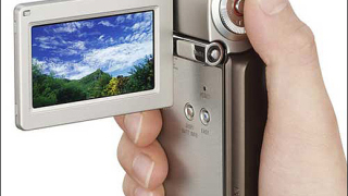 Sony представи най-малката Full HD камера (галерия)