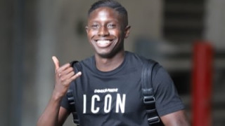 Бившият шведски национал Па Конате вече е в базата на