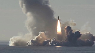 Руска военноморска фрегата и ядрена подводница проведоха ракетни учения в