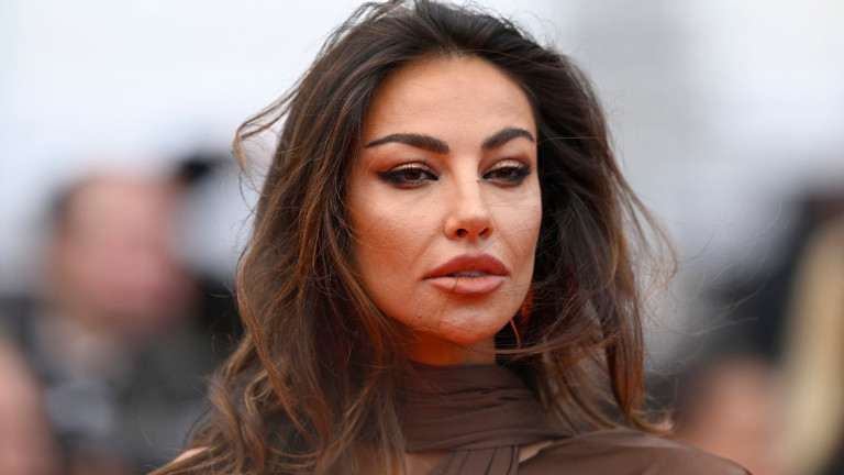 Мадалина Геня в прегръдките на бивше гадже